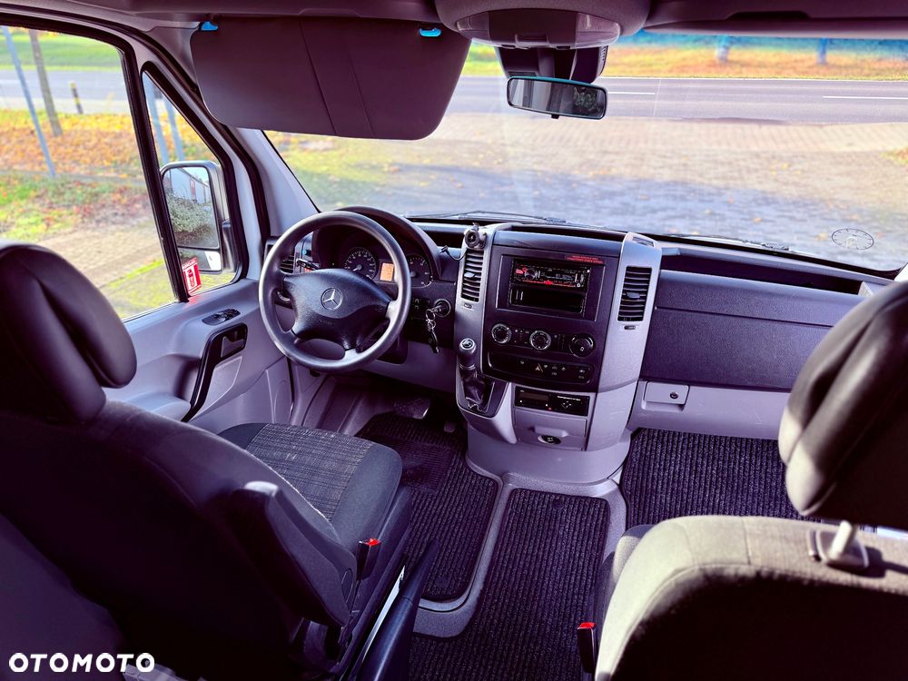 Mercedes-Benz SPRINTER 516 - 18