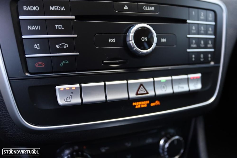 Mercedes-Benz CLA 180 d Shooting Brake - 12