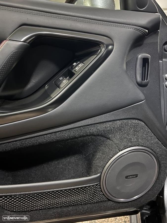 Nissan GT-R 3.8 V6 Nismo - 20