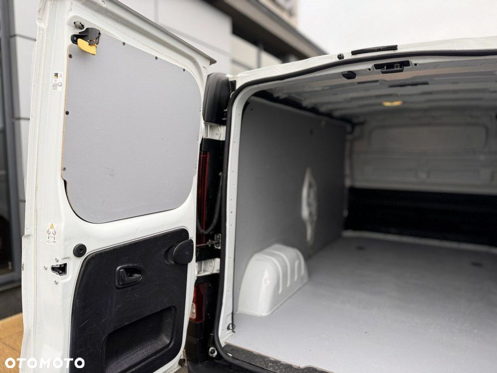 Renault Trafic - 9