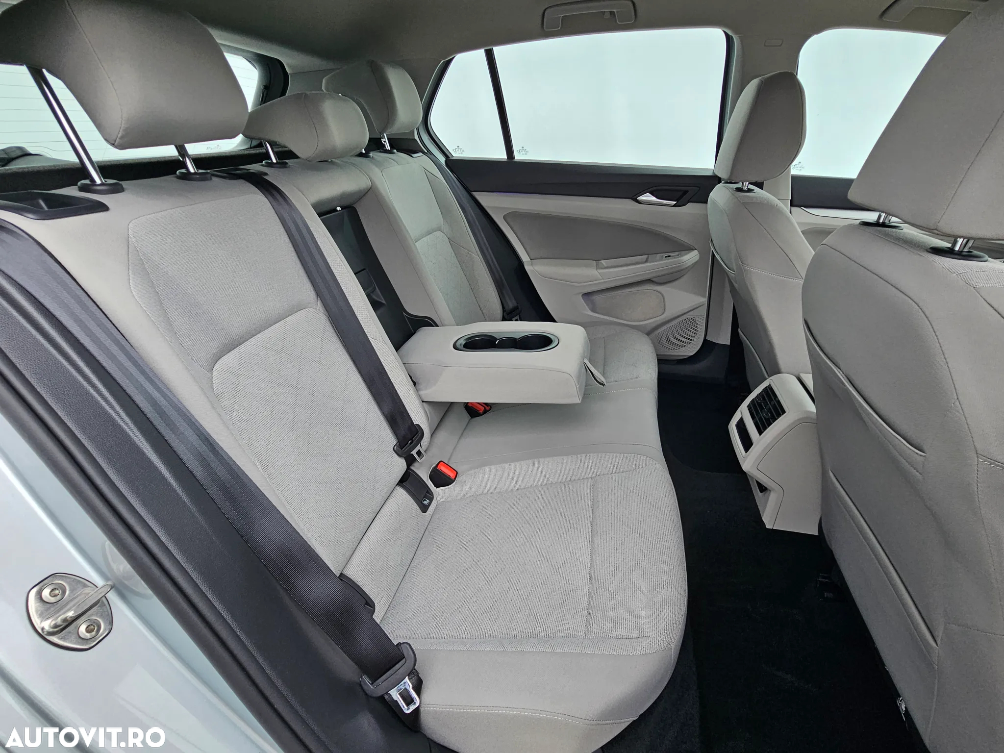 Volkswagen Golf 1.5 eTSI ACT DSG MHEV Life - 23