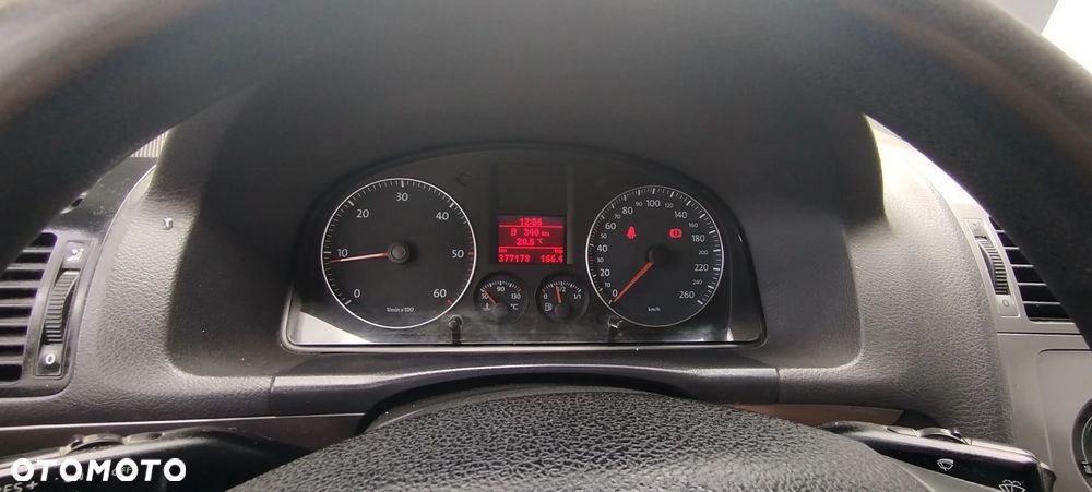 Volkswagen Touran 1.9 TDI Conceptline - 21