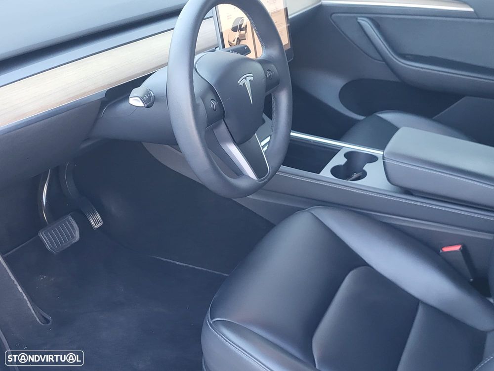 Tesla Model Y Tração Traseira - 12