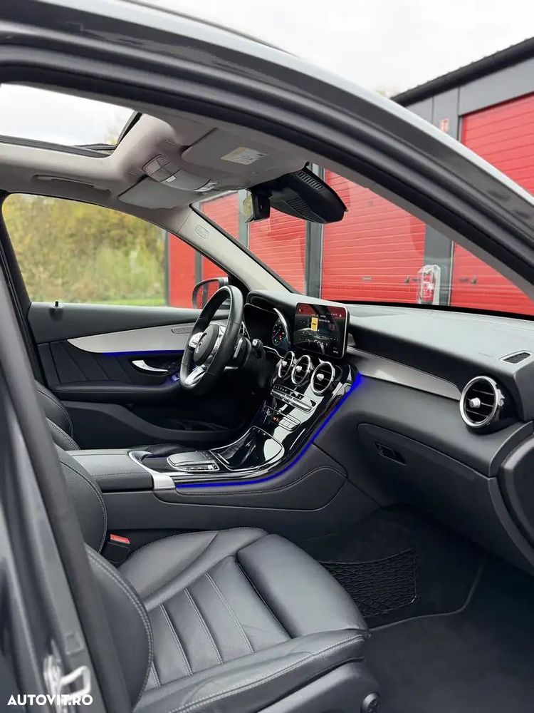 Mercedes-Benz GLC 300 4MATIC - 9