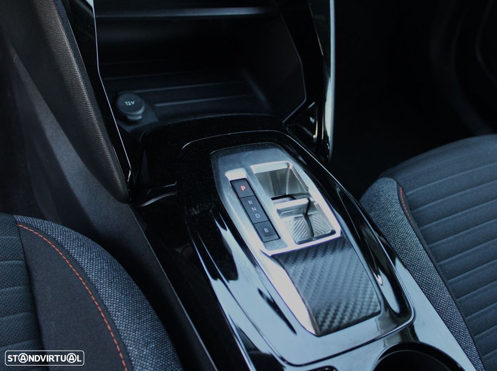 Peugeot e-2008 50 kWh Active Pack - 11