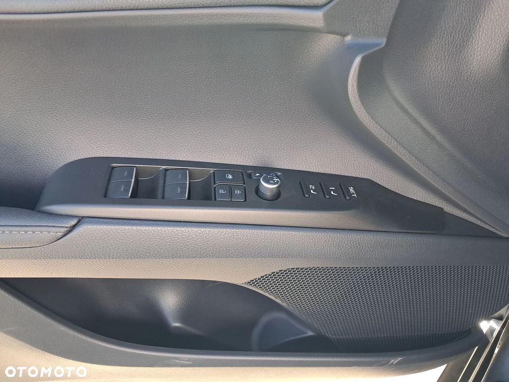 Toyota Camry 2.5 Hybrid Dynamic Force Executive e-CVT - 21