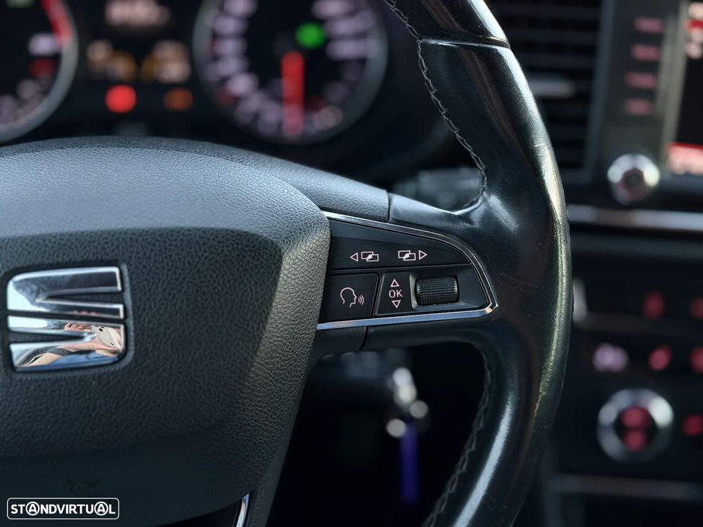 SEAT Leon ST 1.6 TDI S&S DSG Style - 11