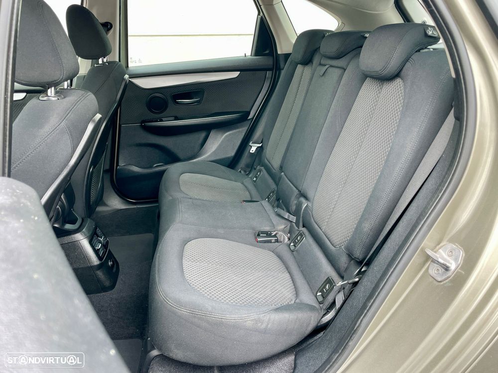 BMW 216 Active Tourer d Advantage - 9