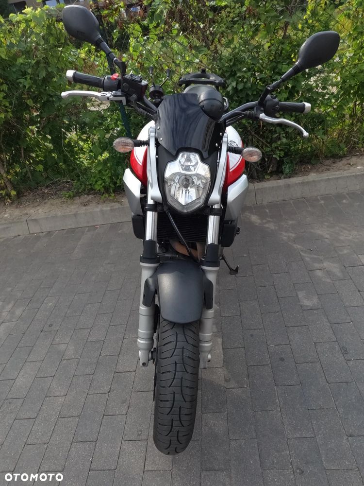 Yamaha MT - 3