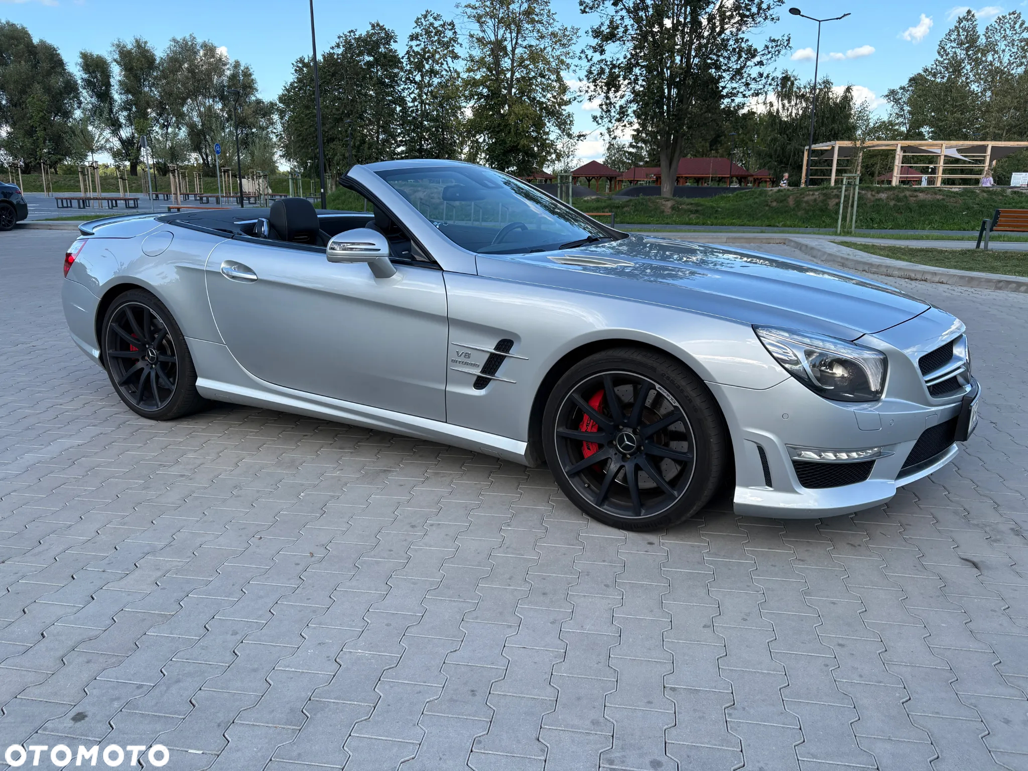 Mercedes-Benz SL 63 AMG AMG Speedshift MCT 7-Gang Sportgetriebe AMG Performance Package - 23