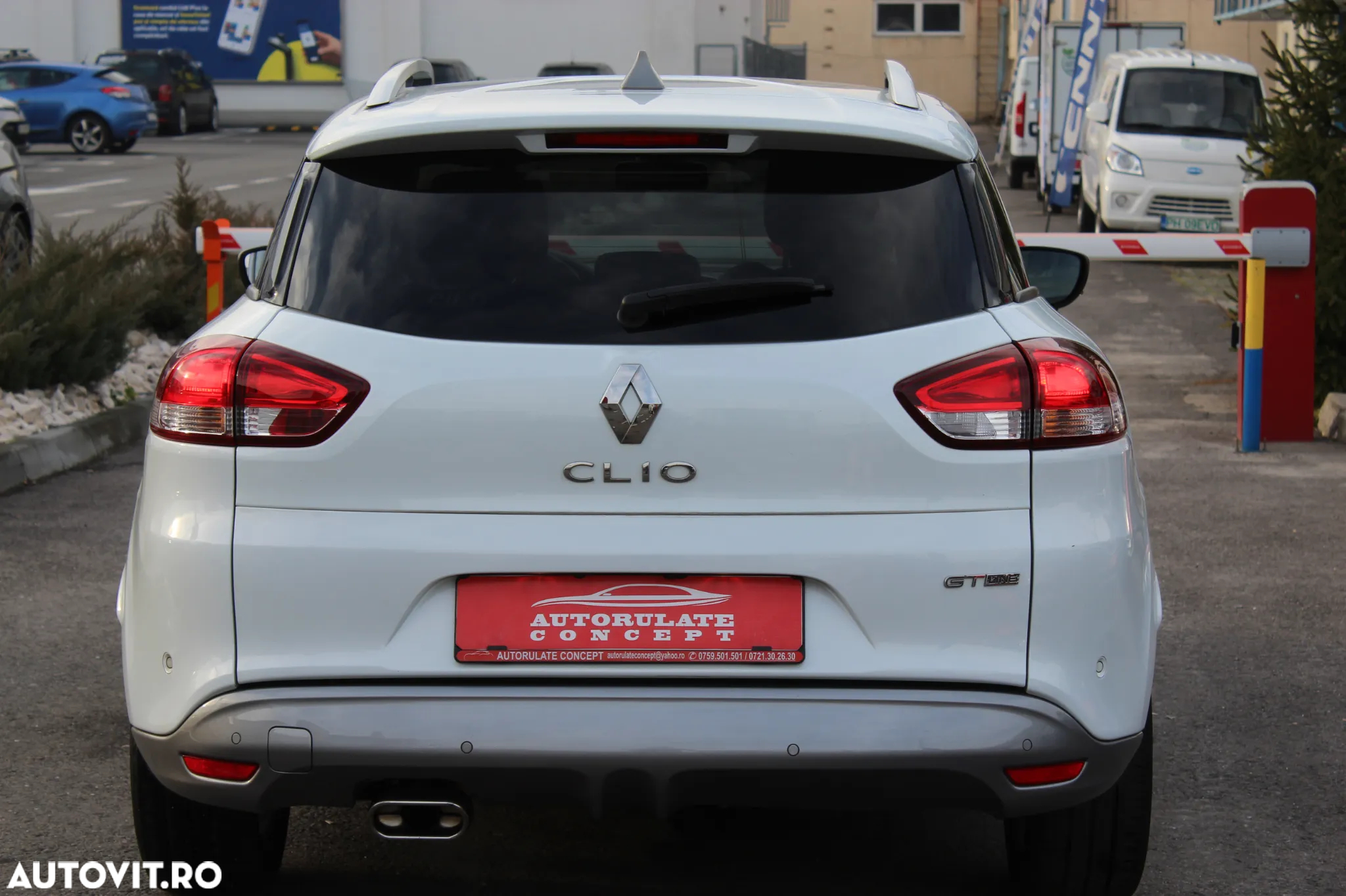 Renault Clio - 8