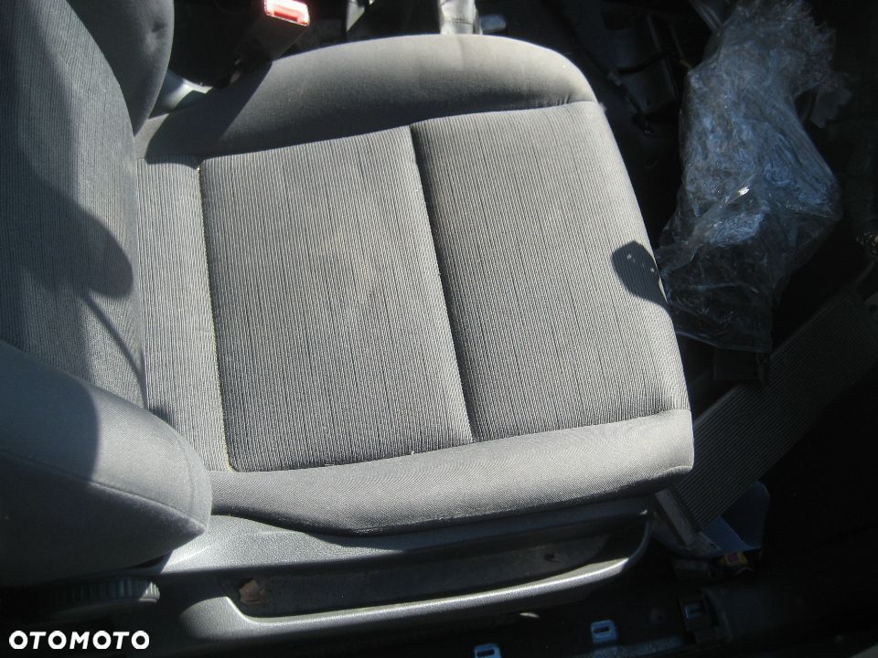 VW GOLF V 5 vi 6 PLUS KOMPLET SIEDZEŃ  przód tył - 2