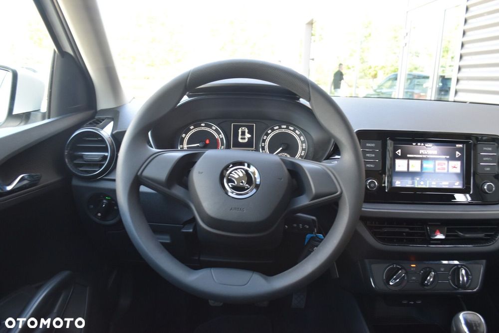 Skoda Fabia - 12
