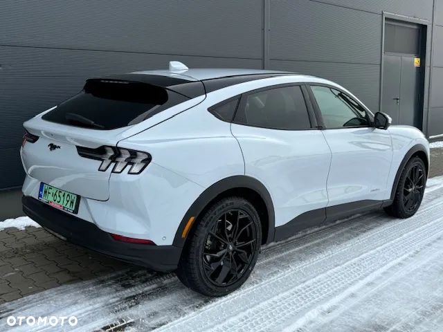 Ford Mustang Mach-E - 5