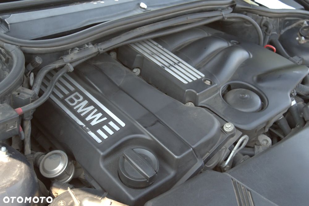 BMW Seria 3 318ti - 21
