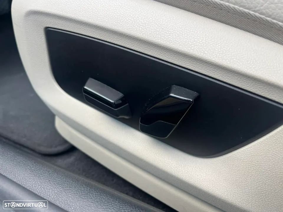 BMW 530 e - 12