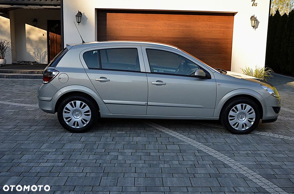 Opel Astra 1.6 Active - 8