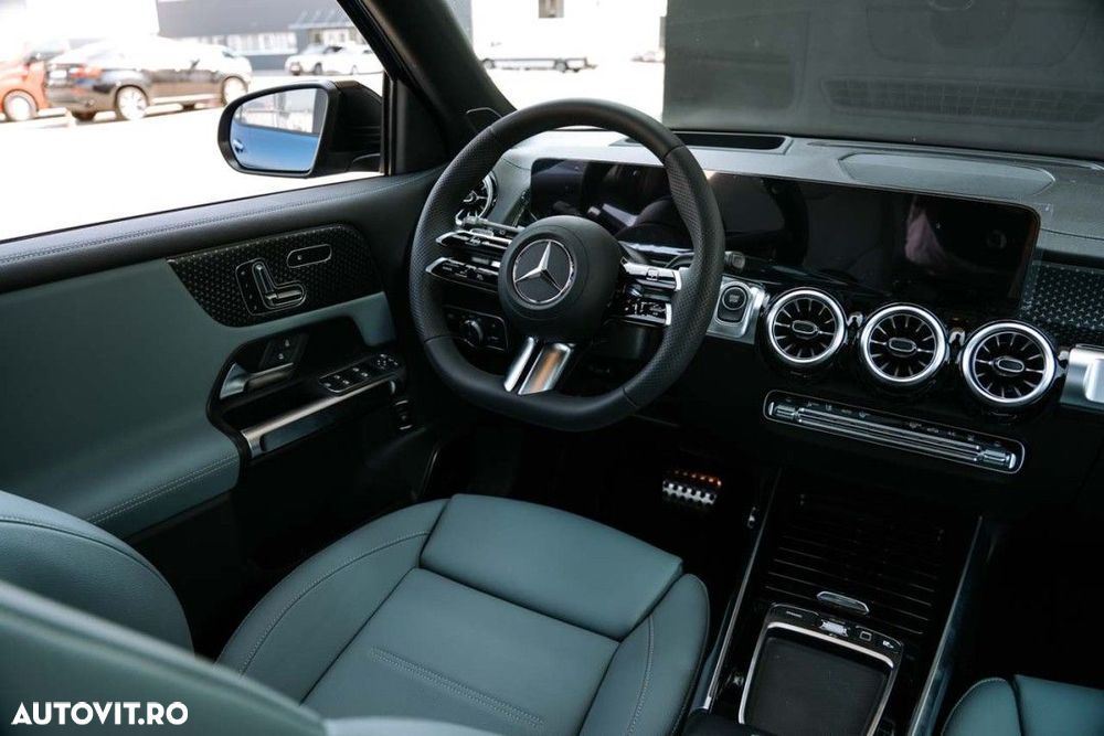 Mercedes-Benz EQB 300 4MATIC - 9