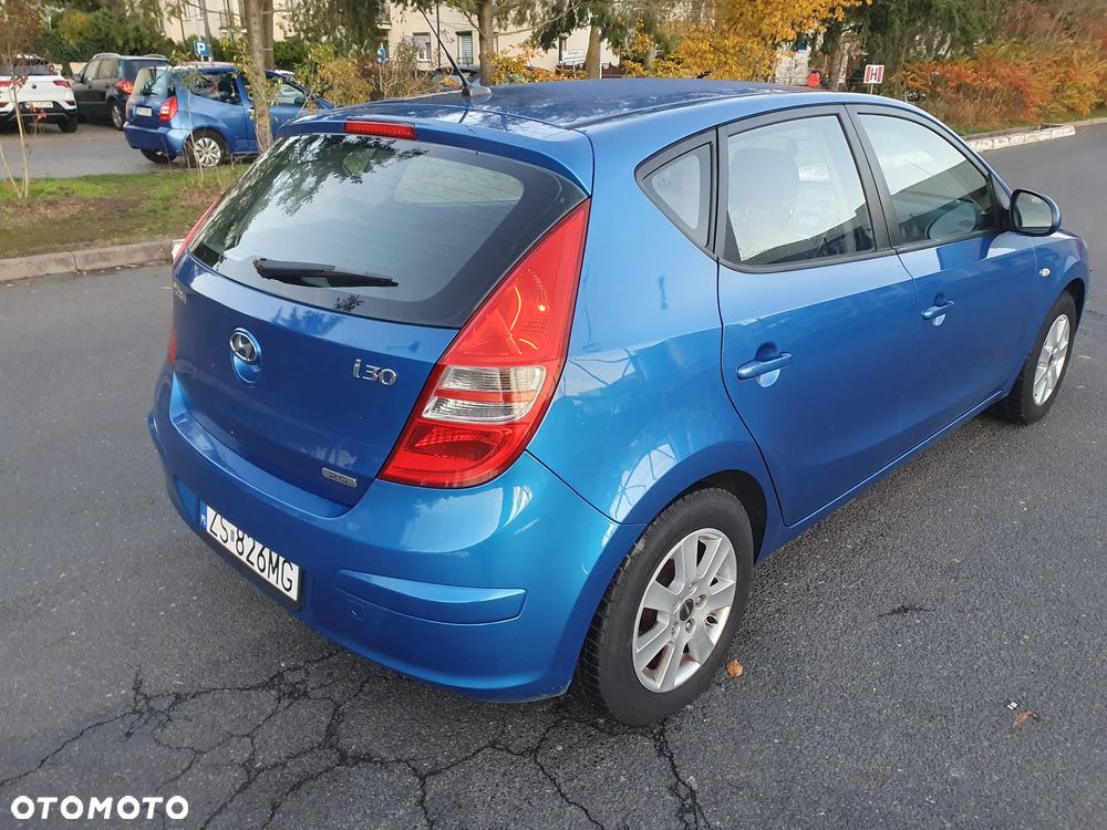 Hyundai i30 2.0 Premium - 3