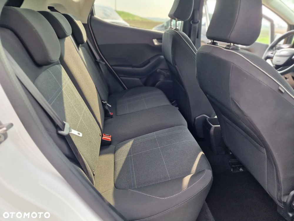 Ford Fiesta 1.0 EcoBoost S&S TREND - 24