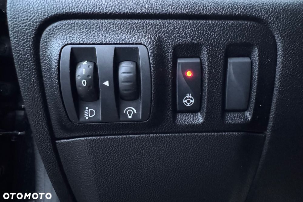 Renault Megane 1.3 TCe FAP Techno EDC - 36