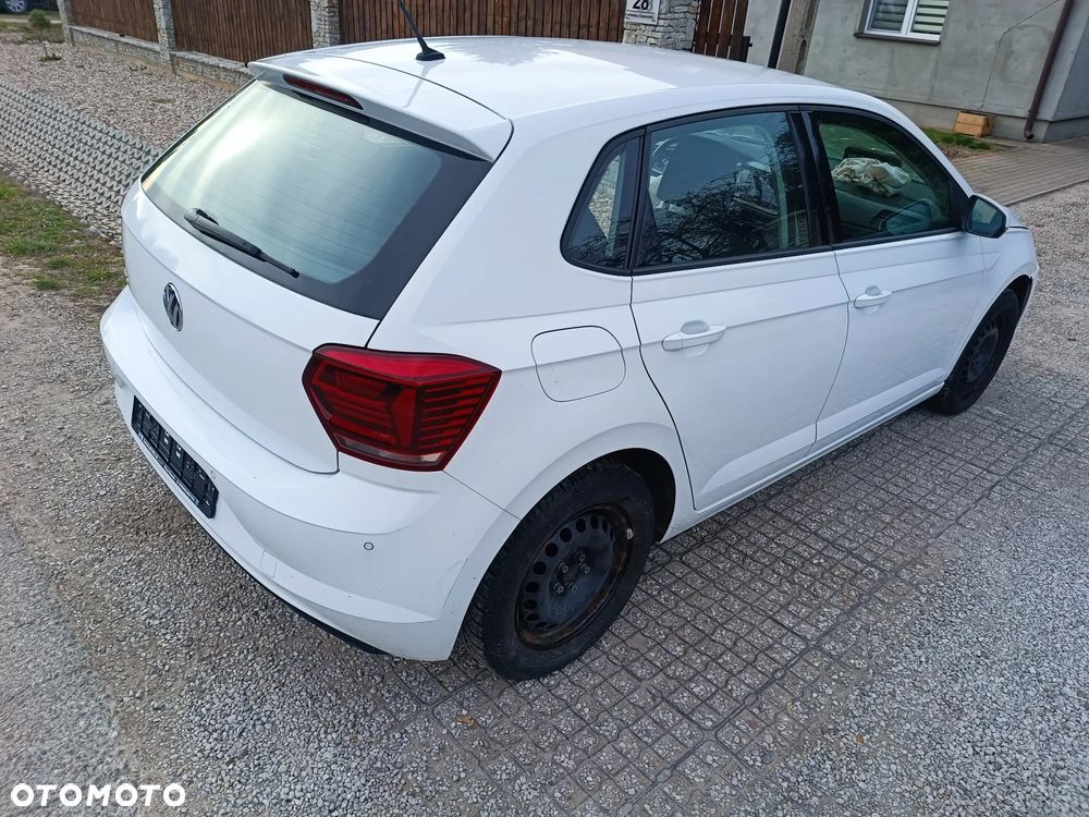 Volkswagen Polo - 4