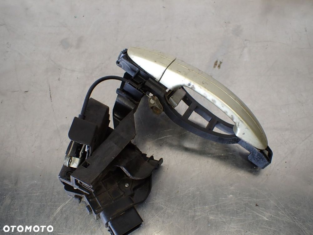 ZAMEK PRAWY TYŁ DRZWI FORD S-MAX - 1