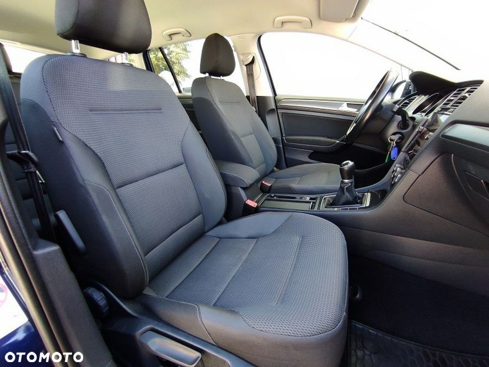 Volkswagen Golf - 13