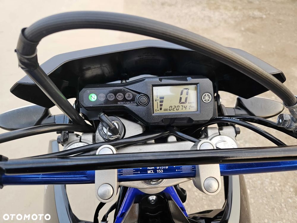 Yamaha WR - 19