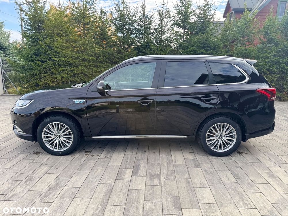 Mitsubishi Outlander 2.4 4WD Diamant+ - 30