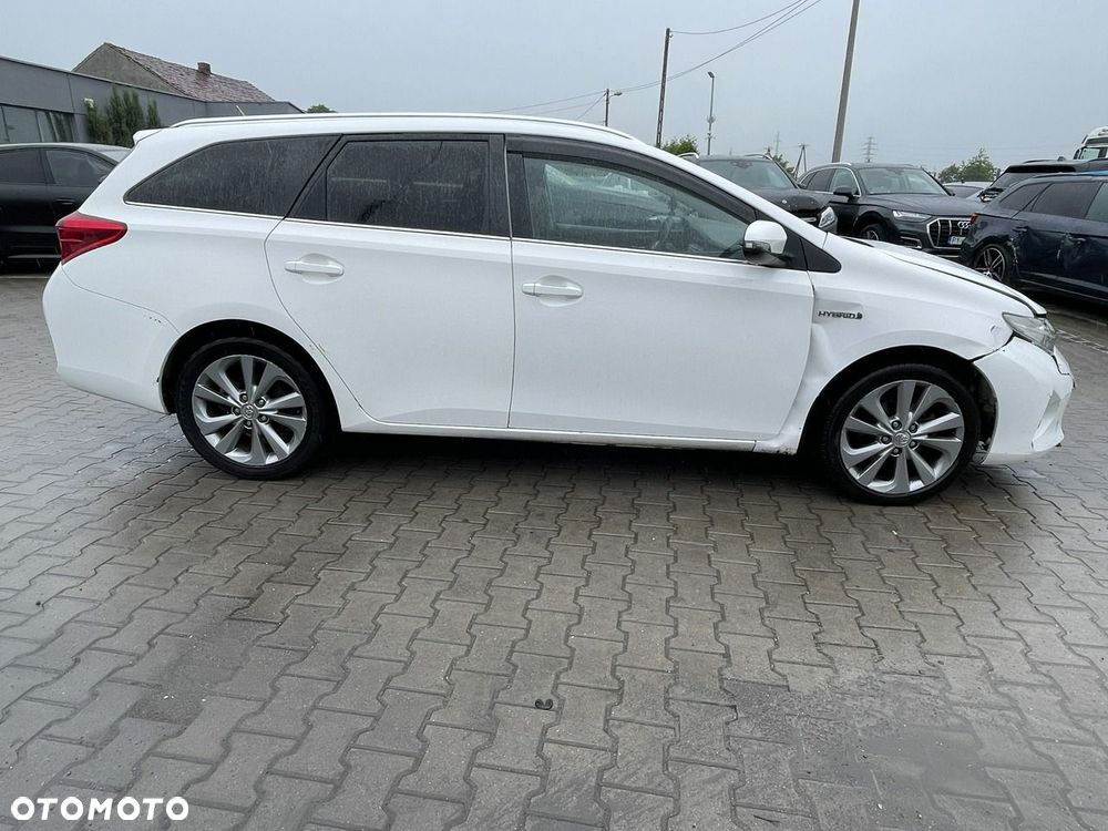 Toyota Auris Hybrid 135 Sprint - 4