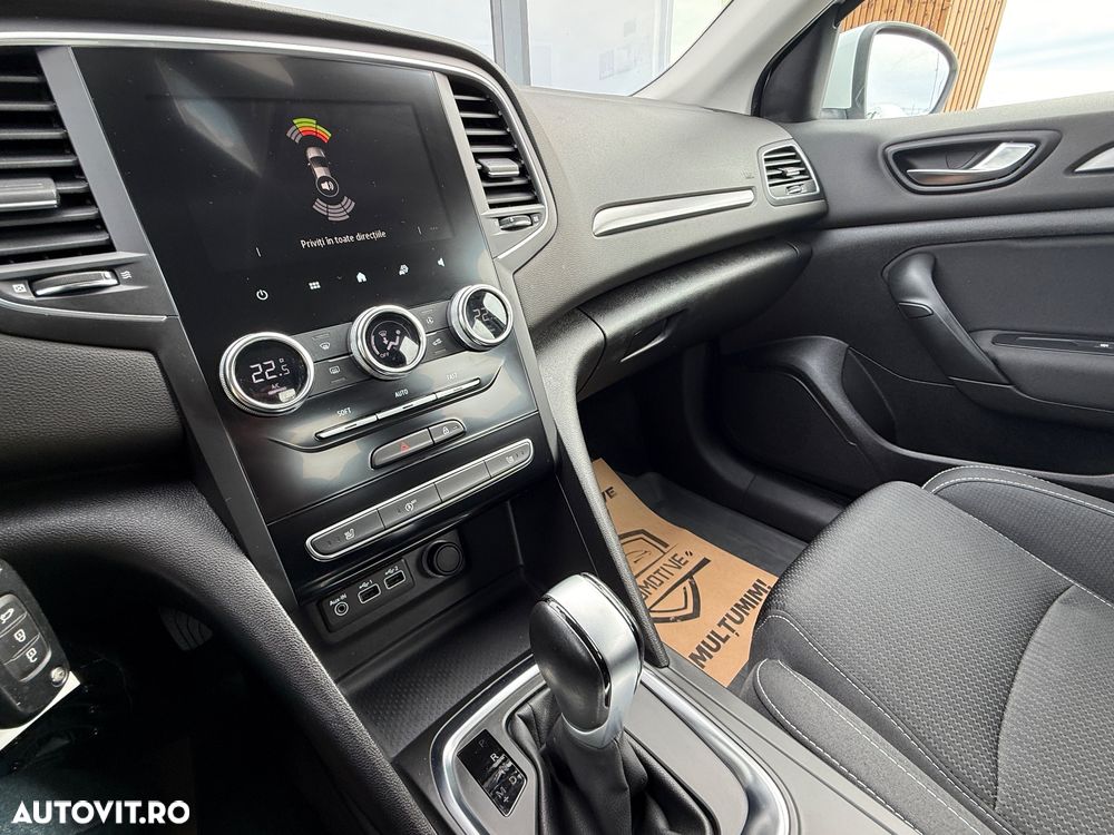 Renault Megane TCe 140 GPF EDC ZEN - 26