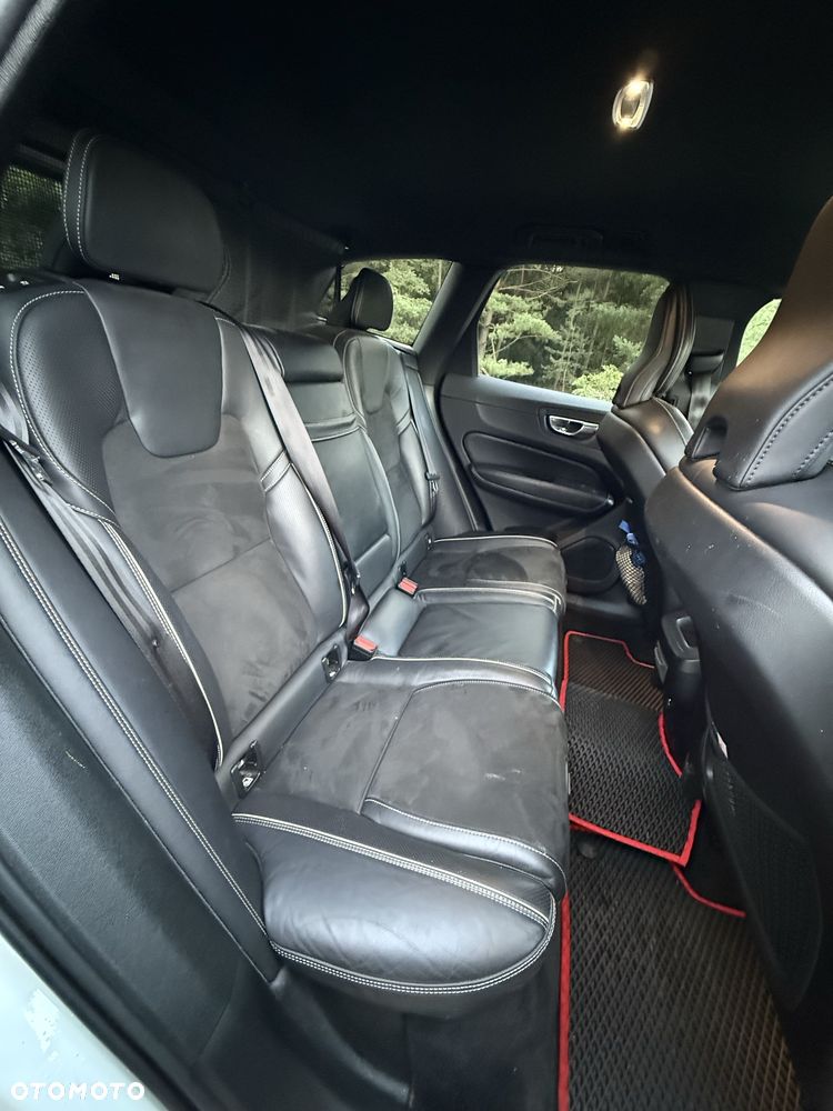 Volvo XC 60 - 8