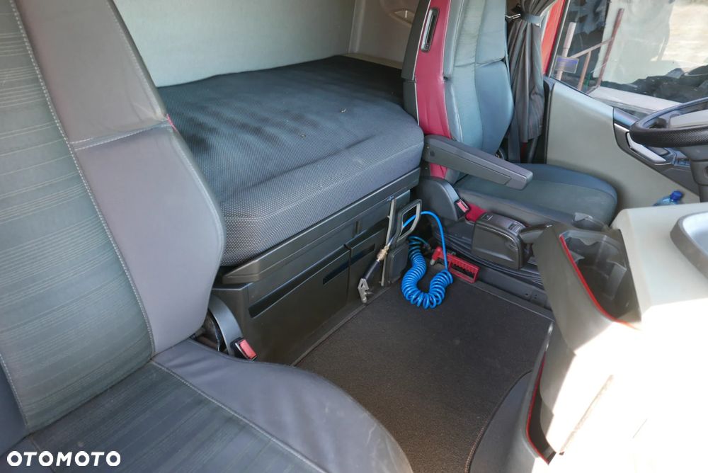 Volvo FH4 460 EURO 6 STANDARD AUTOMAT SALON PL KLIMA POSTOJOWA - 29