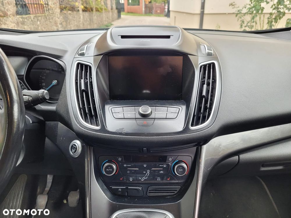 Ford Grand C-MAX - 12