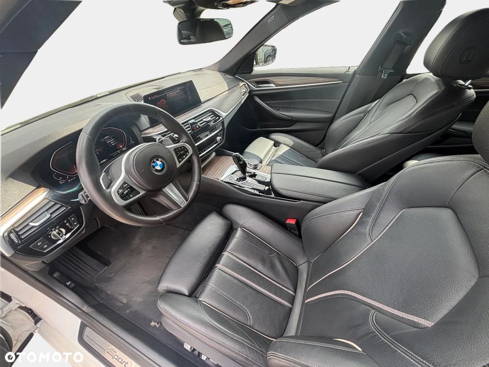 BMW Seria 5 520d Luxury Line sport - 15