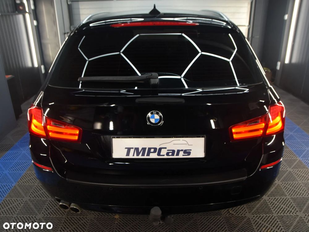 BMW Seria 5 520d - 25