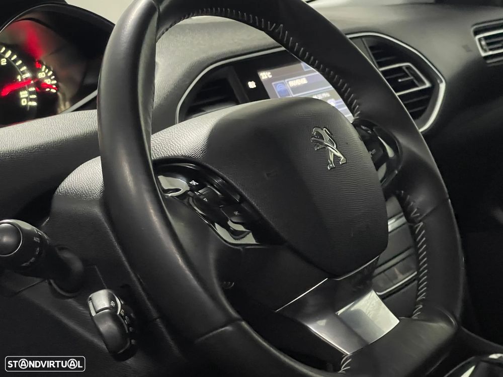Peugeot 308 1.6 e-HDi Active - 15