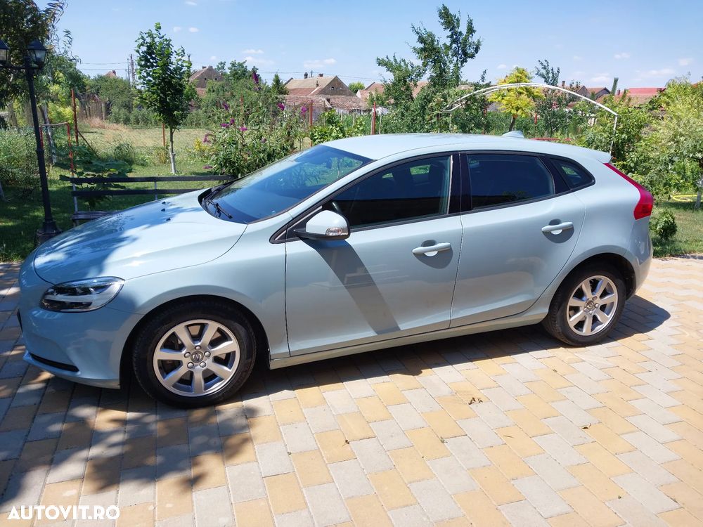 Volvo V40 D2 Aut. Momentum - 3