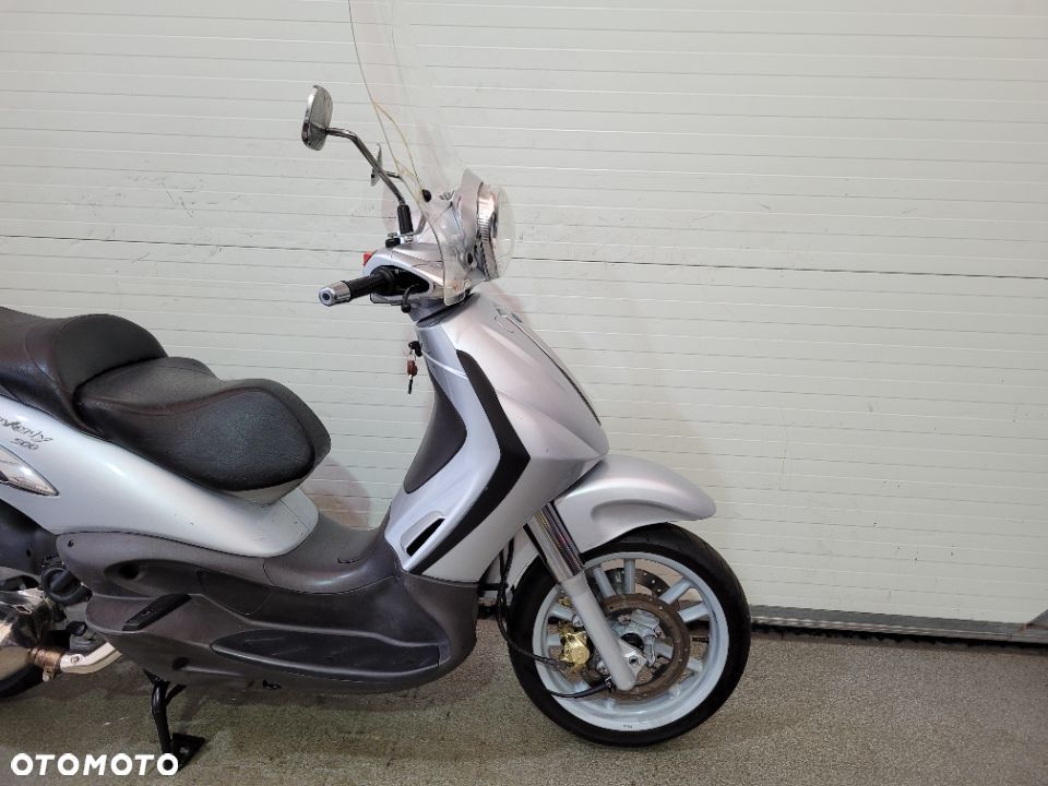 Piaggio Beverly - 9