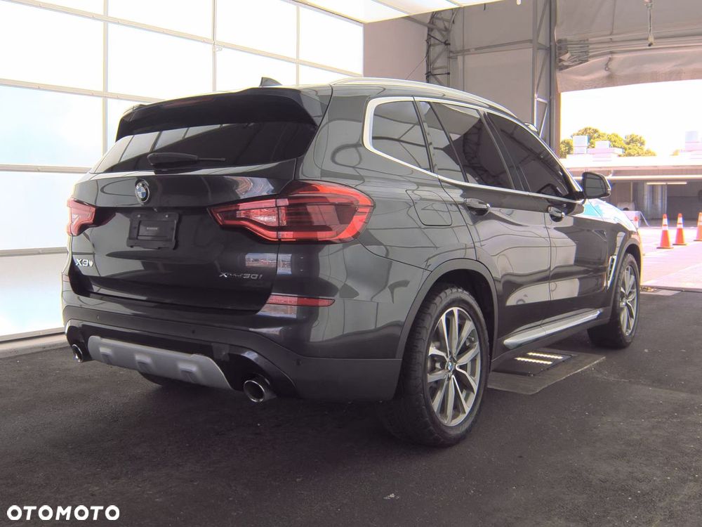 BMW X3 xDrive30i Luxury Line sport - 6