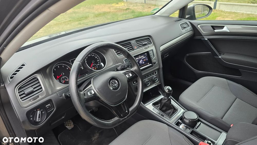 Volkswagen Golf 1.2 TSI BlueMotion Technology Comfortline - 13