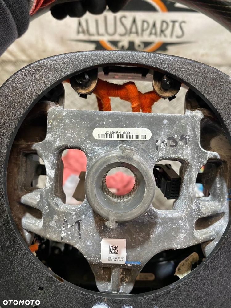 kierownica multifunkcyjna dodge ram 1500 limited 2019- - 3