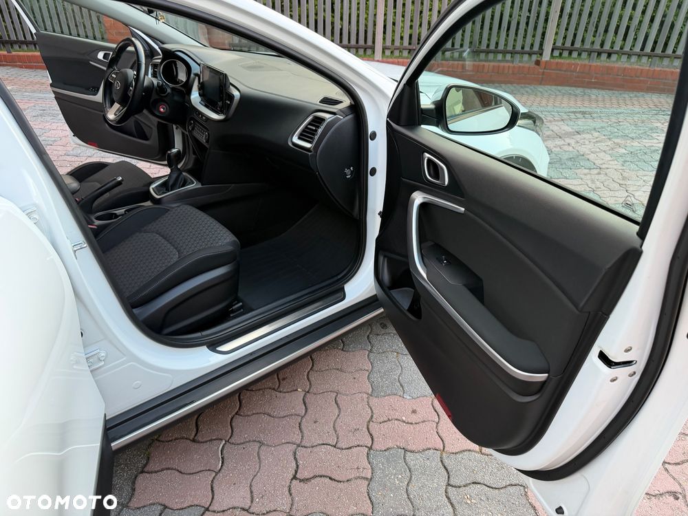 Kia XCeed 1.4 T-GDI M - 18