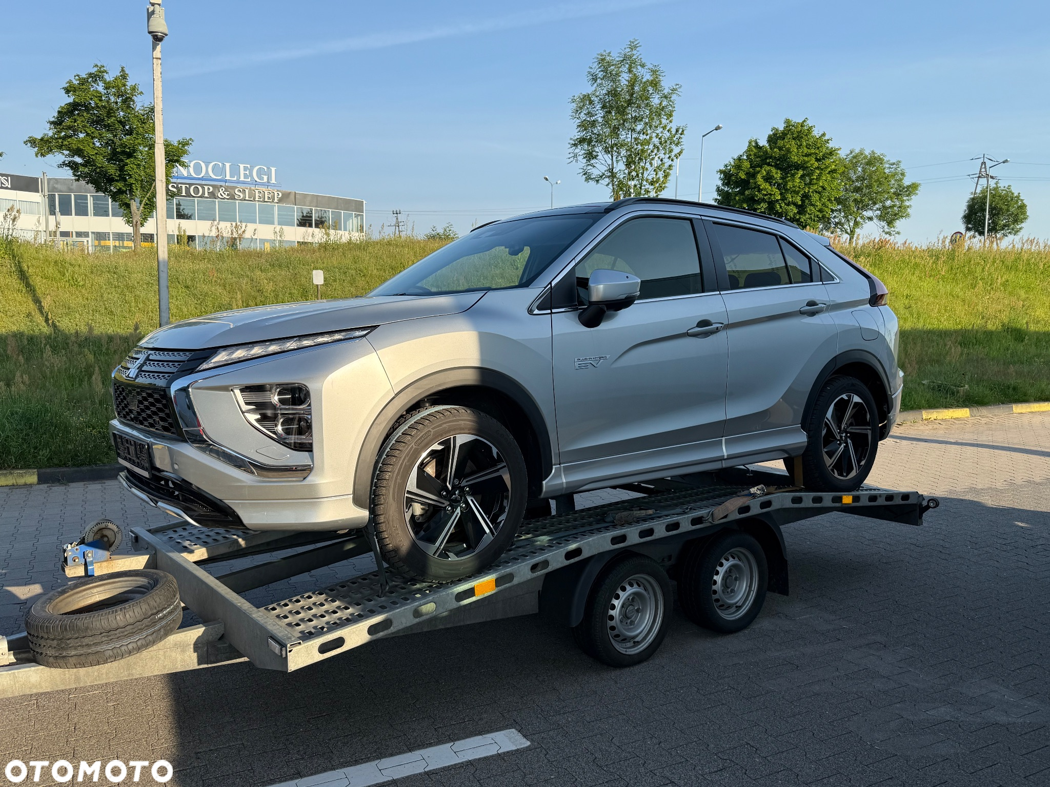Mitsubishi Eclipse Cross Plug-In Hybrid 4WD Plus Select - 2