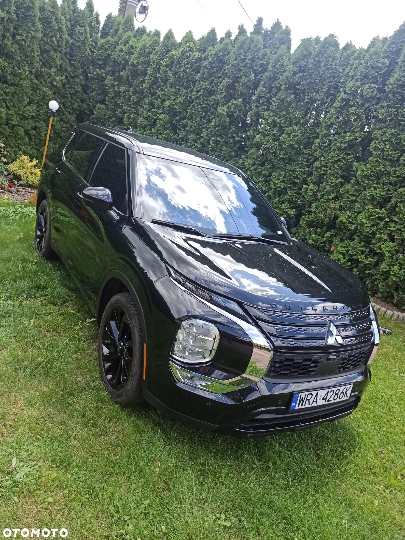 Mitsubishi Outlander - 4
