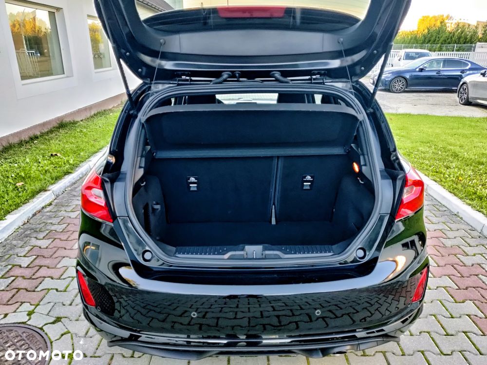 Ford Fiesta - 12