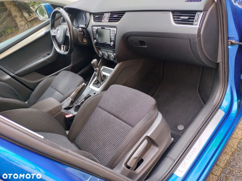 Skoda Octavia 1.6 TDI (Green tec) Active - 9
