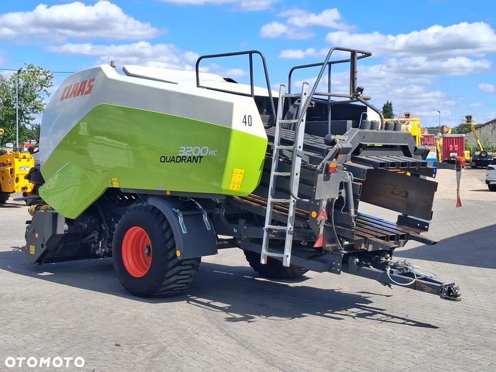Claas Quadrant 3200 RC + Quadro Pack V - 3