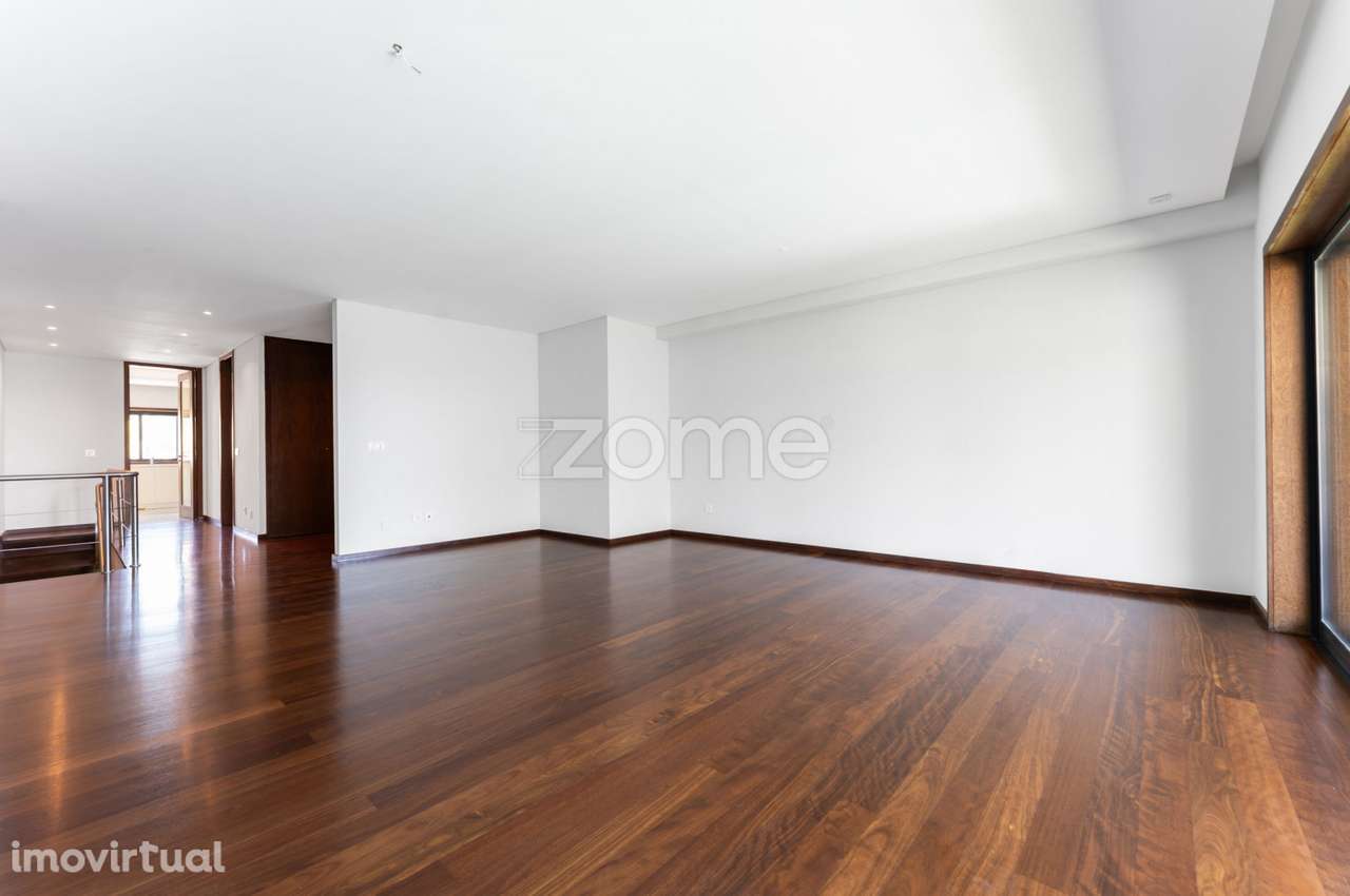Apartamento T3 Duplex - Arrendamento - Canidelo - Grande imagem: 4/35